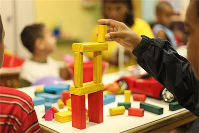 Saiba como lidar com crianças em condomínios residenciais